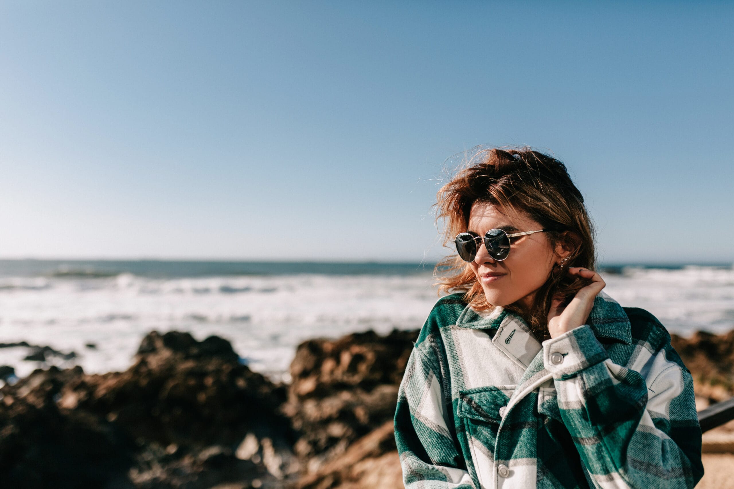Femme libérée qui a surmonté la difficulté Femme libérée qui a surmonté la difficulté